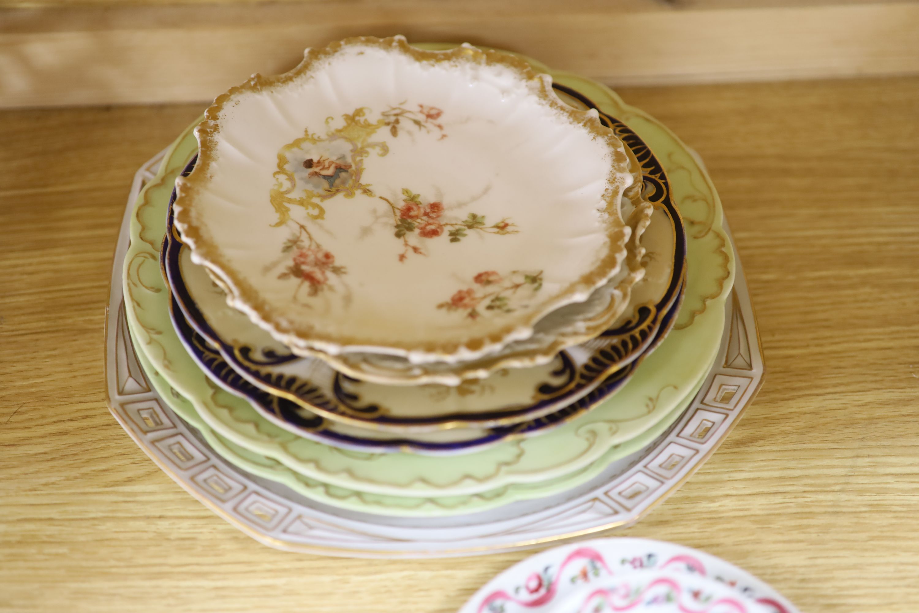 An early 19th century Newhall pattern 594 teapot, two pairs of Newhall tea bowls and saucers and mixed ceramics